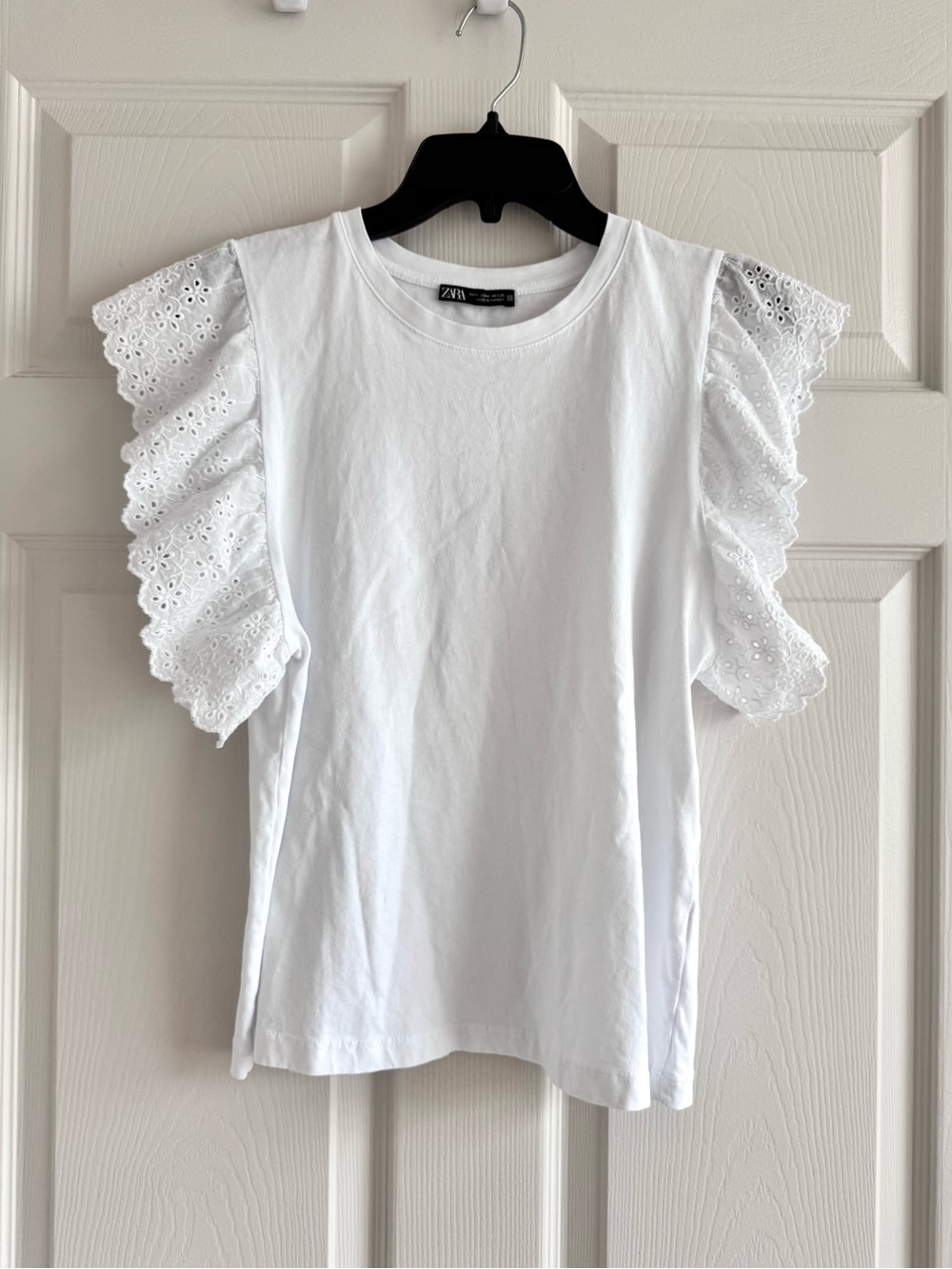 Zara White Eyelet Ruffle Sleeve Top